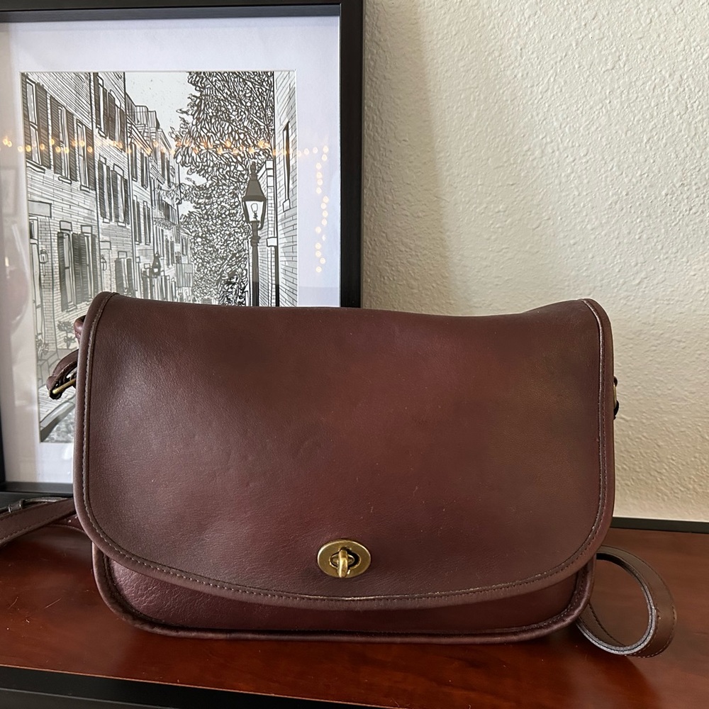Vintage Coach City Bag  💼